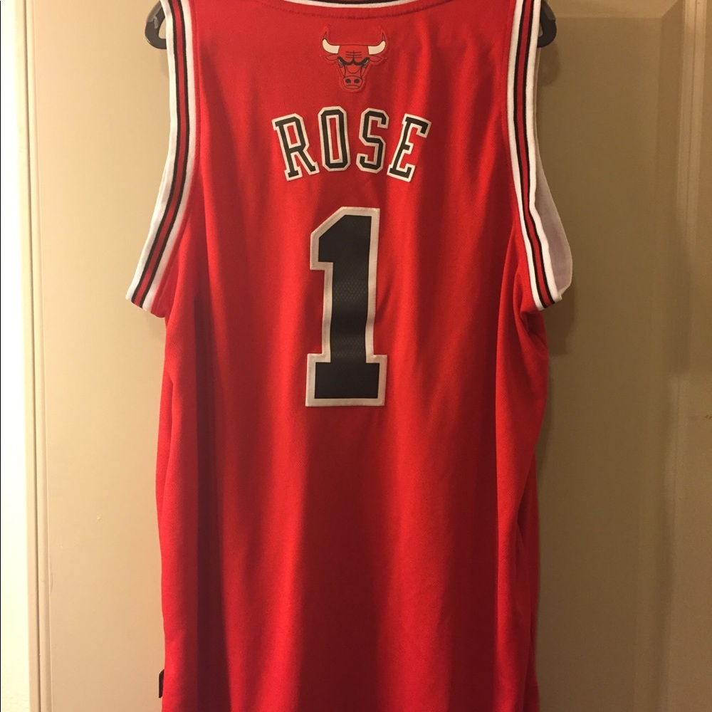 Derrick Rose Bulls Jersey